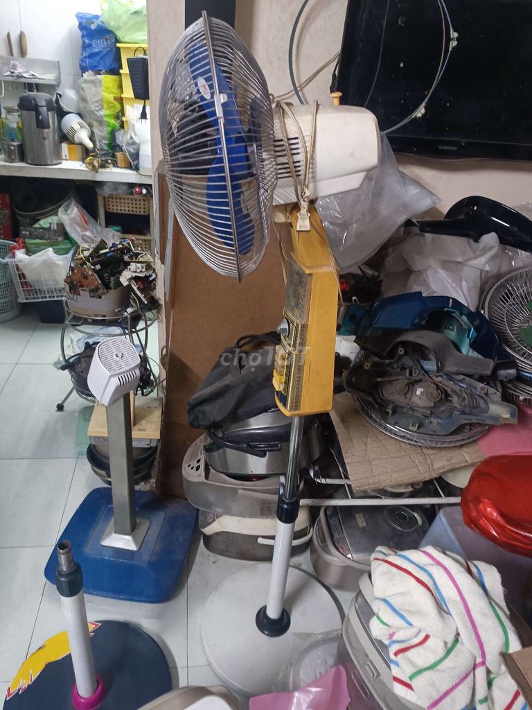 Quạt cây Hitachi 1.4m có bánh xe. Mua bán Quạt tại Quận Hồng Bàng Hải Phòng được đăng bởi Hai hình 1