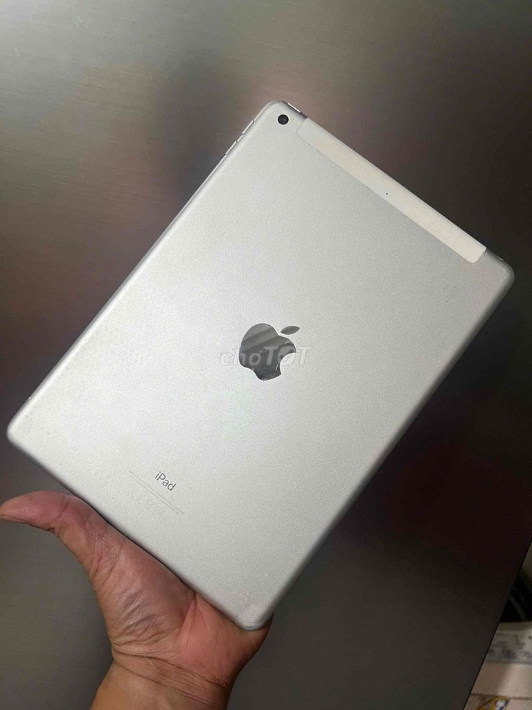 cần bán iPad 6 bộ nhớ cào 128G có xài sim 4G. Mua bán Máy tính bảng tại Thành phố Biên Hòa Đồng Nai được đăng bởi Trần Thị Mai Lý hình 1