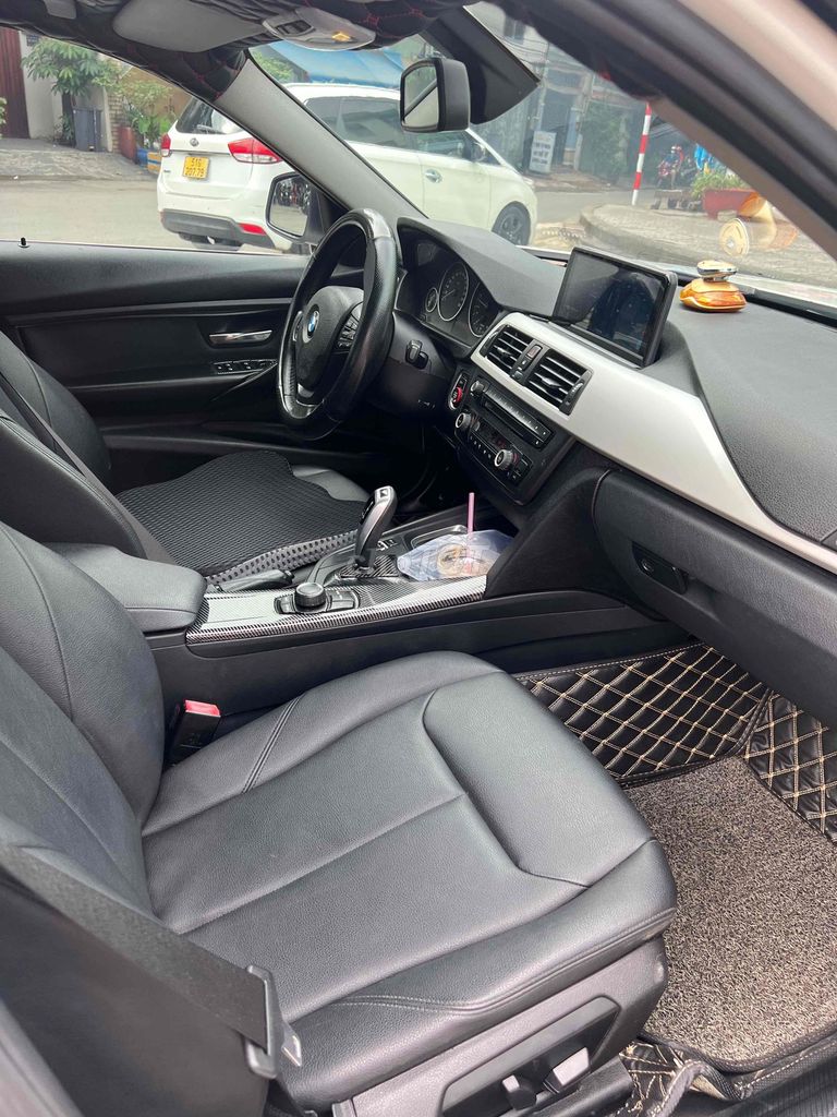 BMW 3 Series 2***00 km. Mua bán Ô tô tại Quận Bình Thạnh Tp Hồ Chí Minh được đăng bởi văn vũ hình 14