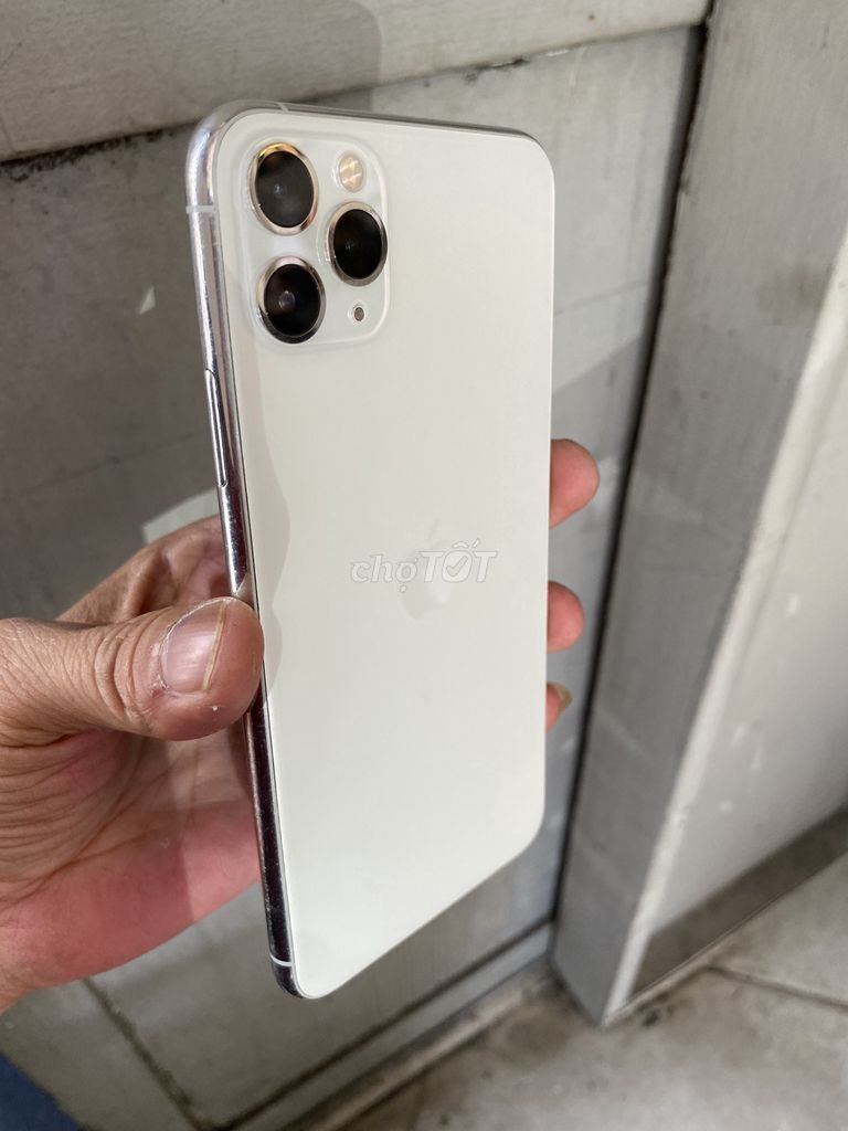 iPhone 11 Pro Max 256GB Trắng QT mới thay pin. Mua bán Điện thoại tại Quận Phú Nhuận Tp Hồ Chí Minh được đăng bởi Trương Mỹ Duyên  hình 1