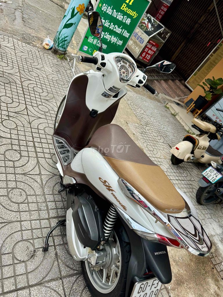 🟢🟢 SH Mode ABS trắng đký cuối 2019 xe đẹp có góp. Mua bán Xe máy tại Thành phố Biên Hòa Đồng Nai được đăng bởi XE MÁY CŨ THÀNH MỸ  hình 9