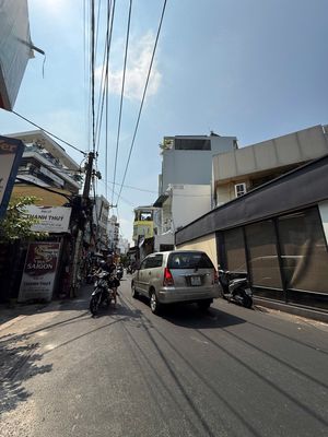 Townhouse 39 m² · 2 bed · Đường Nguyễn Văn Luông