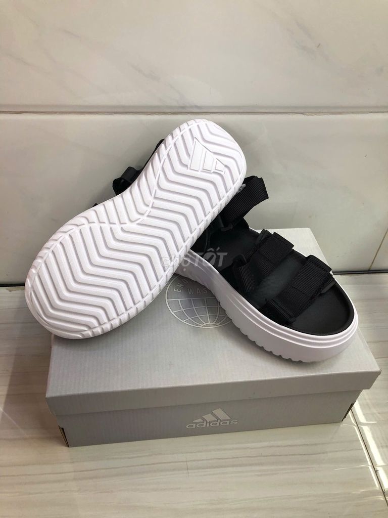 Dép sandal adidas SLYN Nữ Chính Hãng(Gốc;1tr8). Mua bán Giày dép tại Thành phố Long Khánh Đồng Nai được đăng bởi Harry Trần Lux hình 2