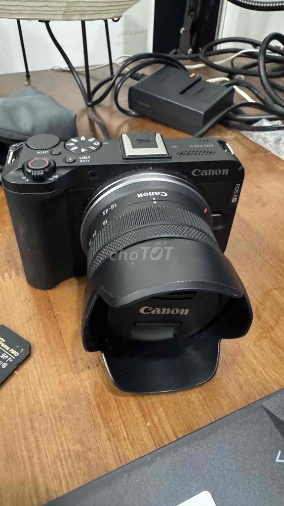 Máy ảnh Canon R50V 98% mới. Mua bán Máy ảnh, Máy quay tại Huyện Hóc Môn Tp Hồ Chí Minh được đăng bởi Ngô Đức Trọng hình 1