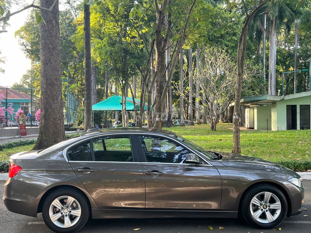 BMW SERI 320i.đời 2014.nhập đức.động cơ 2.0L. Mua bán Ô tô tại Quận 11 Tp Hồ Chí Minh được đăng bởi Nam hình 2