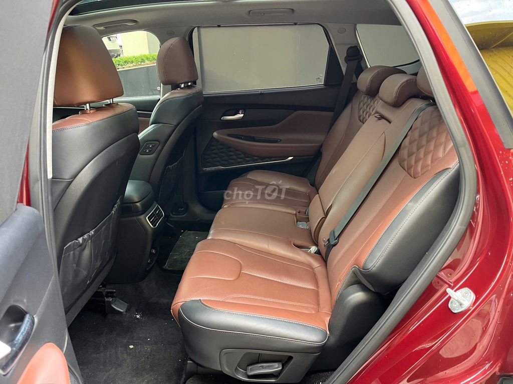 Hyundai SantaFe 2023 2.2D Cao Cấp Đỏ 11000 km. Mua bán Ô tô tại Quận 1 Tp Hồ Chí Minh được đăng bởi TÂN TỨ QUÝ hình 10