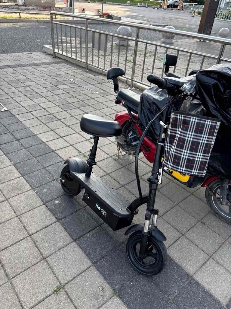 Xe điện mini gấp gọn động cơ 36v pin quãng đường d. Mua bán Xe điện tại Quận Ngô Quyền Hải Phòng được đăng bởi mrr hau hình 1