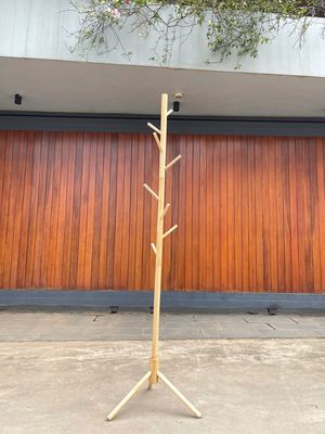 Cây treo quần áo đễ 3 chân chất liệu gỗ thông. Mua bán Nội thất, đồ gia dụng khác tại Huyện Đông Anh Hà Nội được đăng bởi Bamboo Smart Home 