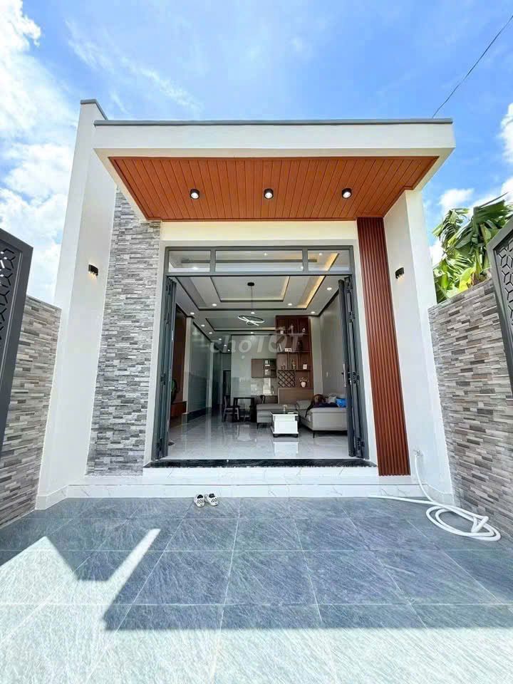 Chủ ngộp cần bán nhà C4 3PN ngay Cty Changshin. TT 300 triệu nhận nhà