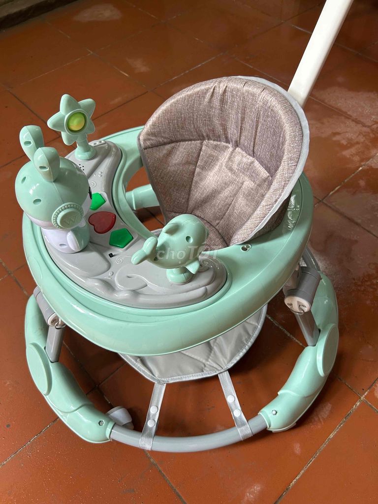Xe tập đi cho bé 1-2 tuổi màu Xanh mint cũ. Mua bán Mẹ và bé tại Quận Bắc Từ Liêm Hà Nội được đăng bởi bao anh lee hình 1