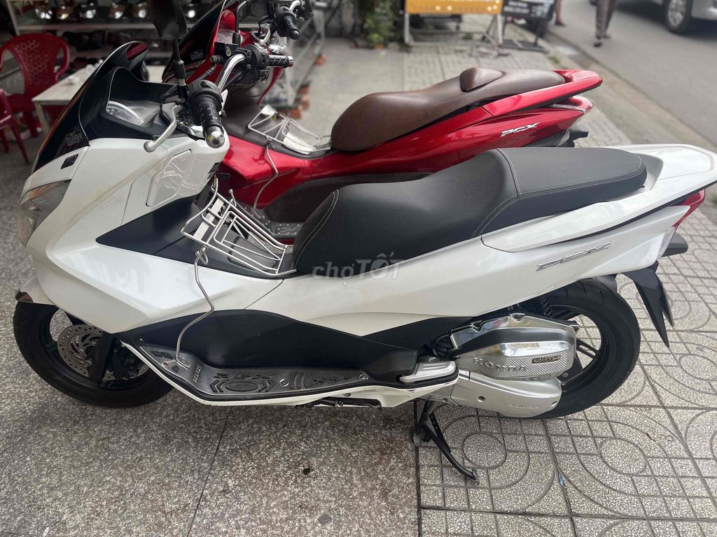 em cần bán gấp 2 xe pcx. Mua bán Xe máy tại Quận Bình Tân Tp Hồ Chí Minh được đăng bởi Ngo Dung hình 3