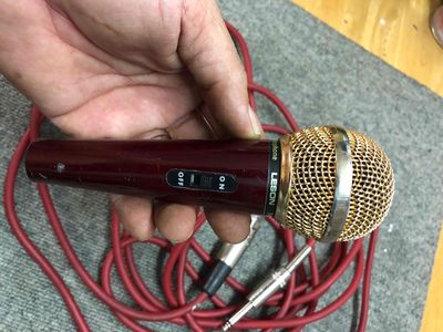 MIC LESON MM-120, hàng bãi Japan. Dây dài 5 mét. Mua bán Tivi, Âm thanh tại Thành phố Châu Đốc An Giang được đăng bởi Bích Thủy