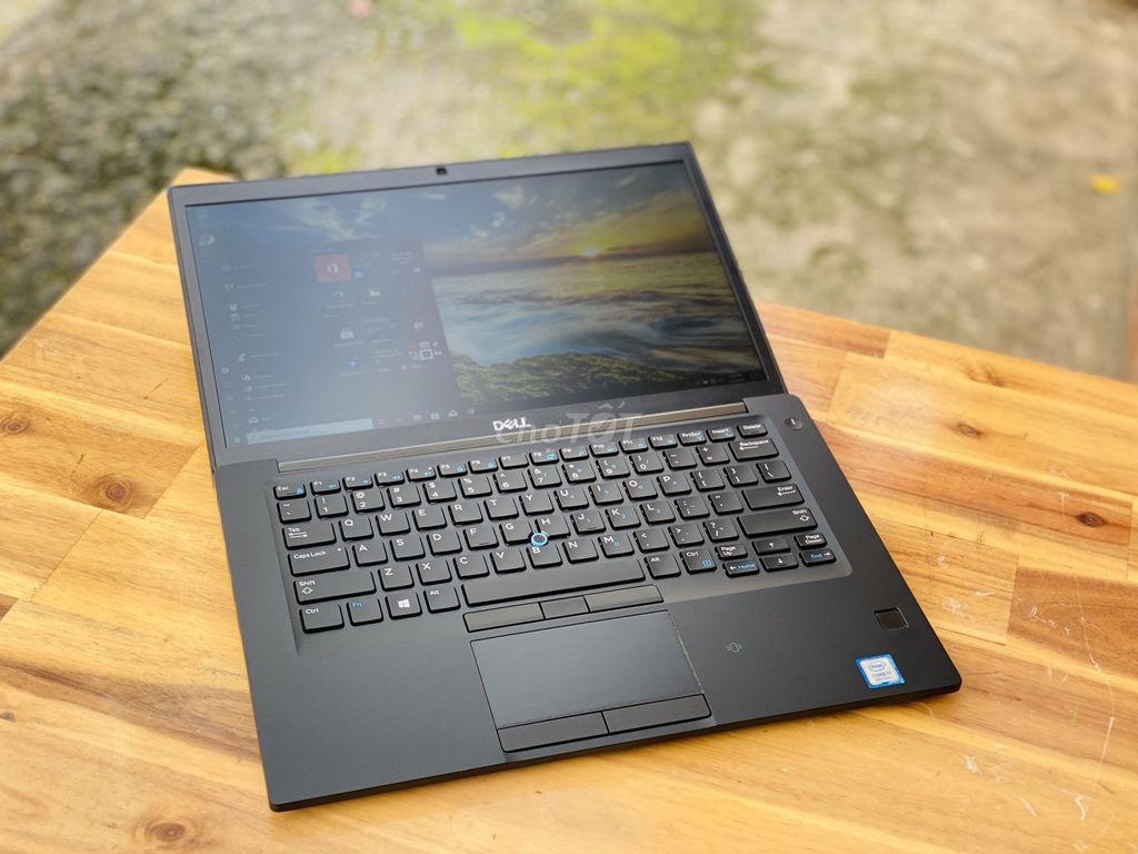 dell latitude E7490 i7 8gb ssd 256 cực đẹp