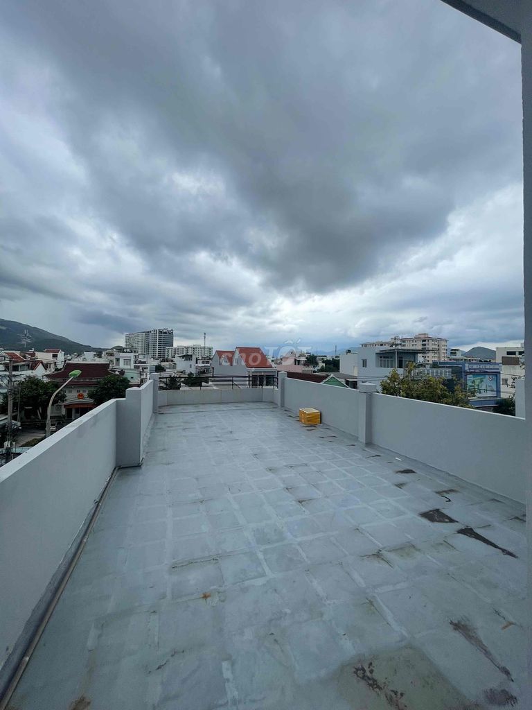Bán nhà 3.5 tầng 2 mặt tiền đường Lê Hồng Phong , phường Phước Hải . D. Mua bán nhà ở tại Thành phố Nha Trang Khánh Hòa được đăng bởi Phạm Hoài Bảo hình 2