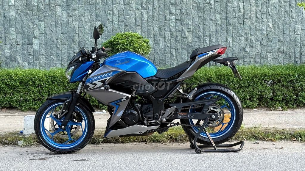 Kawasaki Z300 2018 có trả góp trao đổi ✅. Mua bán Xe máy tại Quận Hoàng Mai Hà Nội được đăng bởi Phú Lý hình 4