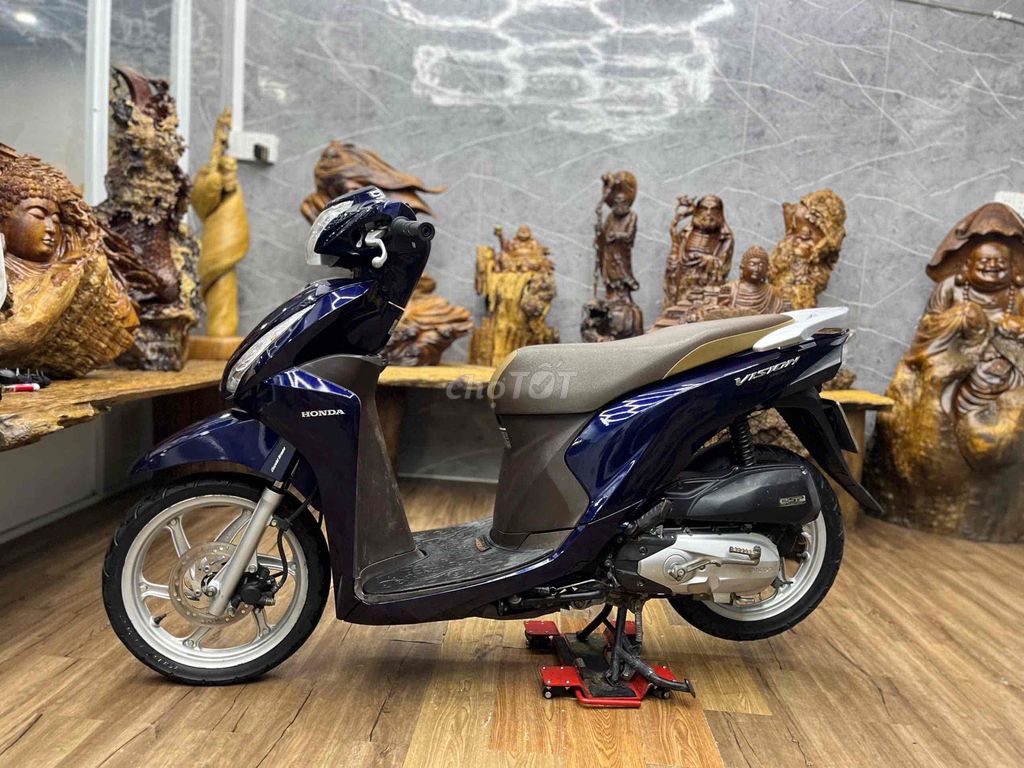 Honda Vision, документы в порядке, пластик целый, тихий мотор