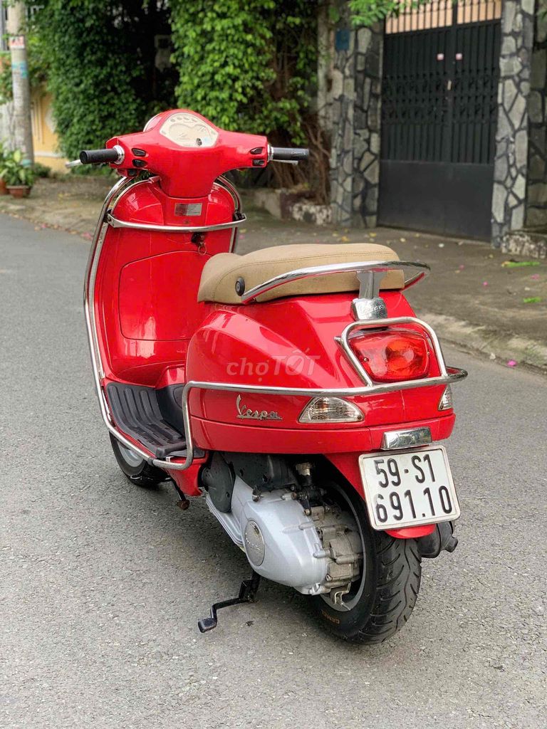 🌈Xe Vespa màu đỏ  dán keo mới  len ken 95 %. Mua bán Xe máy tại Thành phố Thủ Đức Tp Hồ Chí Minh được đăng bởi Nguyễn Thanh Bình hình 8