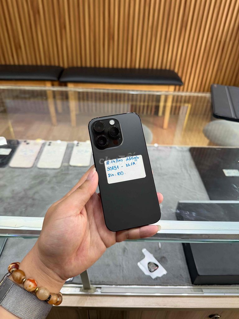 Apple iPhone 14 Pro 256GB Đen 99%. Mua bán Điện thoại tại Quận Gò Vấp Tp Hồ Chí Minh được đăng bởi Võ Chí Bảo hình 1