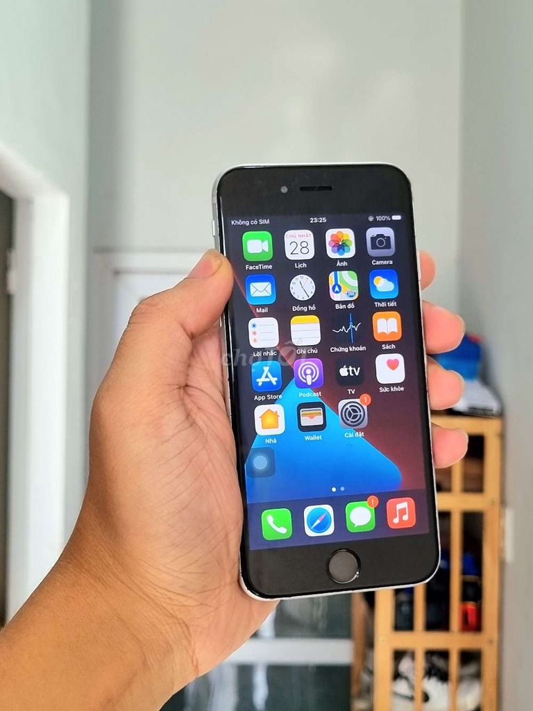 Apple iPhone 6S Bạc quốc tế. Mua bán Điện thoại tại Quận Hải Châu Đà Nẵng được đăng bởi Lộc Roy hình 1