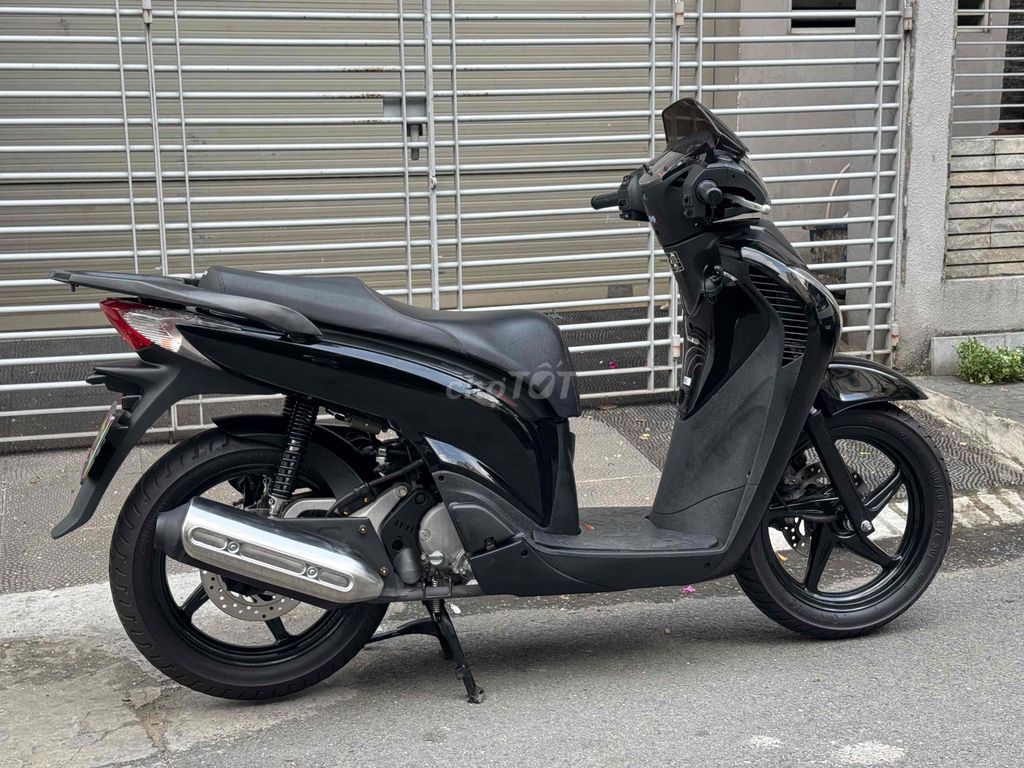Sh 150i Nhập Ý Lên Full 2012 Hàng Zin Linh Kiện. Mua bán Xe máy tại Quận 11 Tp Hồ Chí Minh được đăng bởi MinhTien hình 8