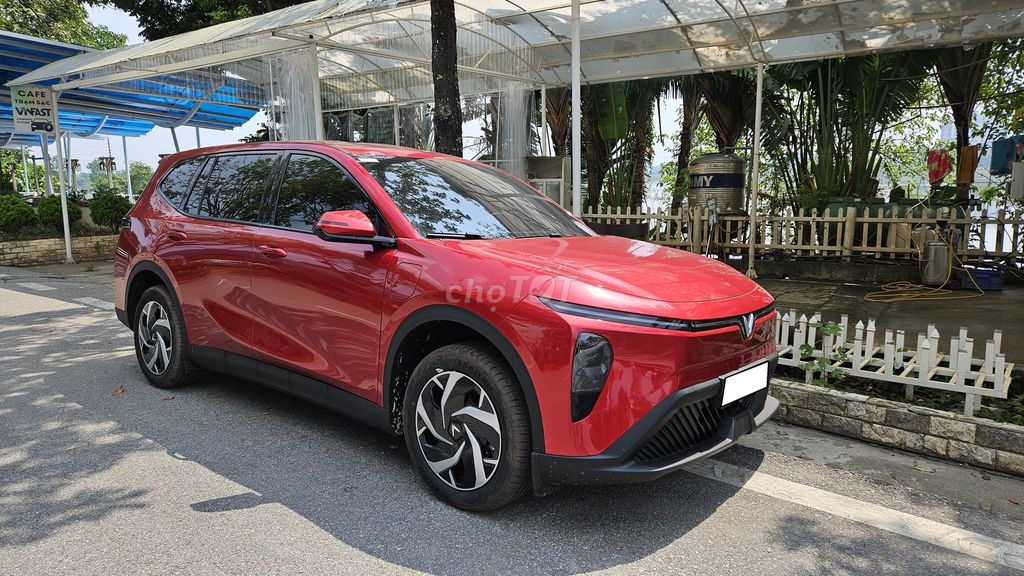 VinFast Limo Green Đỏ - Siêu lướt.. Mua bán Ô tô tại Quận Nam Từ Liêm Hà Nội được đăng bởi Lê Tấn hình 3