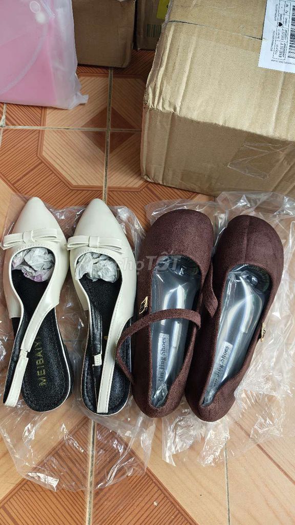 Giày Nữ size 39. Mua bán Giày dép tại Thành phố Dĩ An Bình Dương được đăng bởi Vân Linh  hình 1