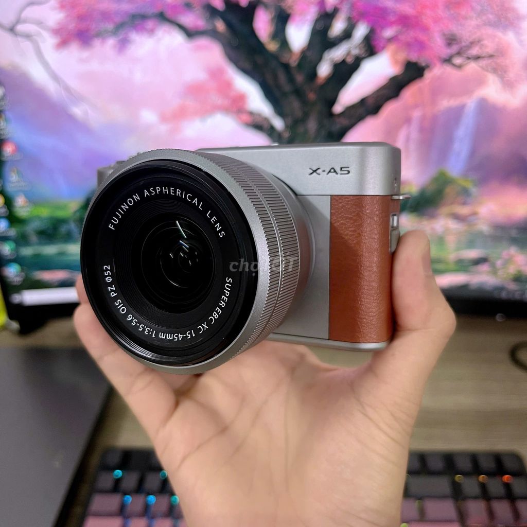 Máy ảnh Fujifilm X-A5 Bạc, Nâu. Mua bán Máy ảnh, Máy quay tại Quận Hải Châu Đà Nẵng được đăng bởi Phan Hoàng hình 1