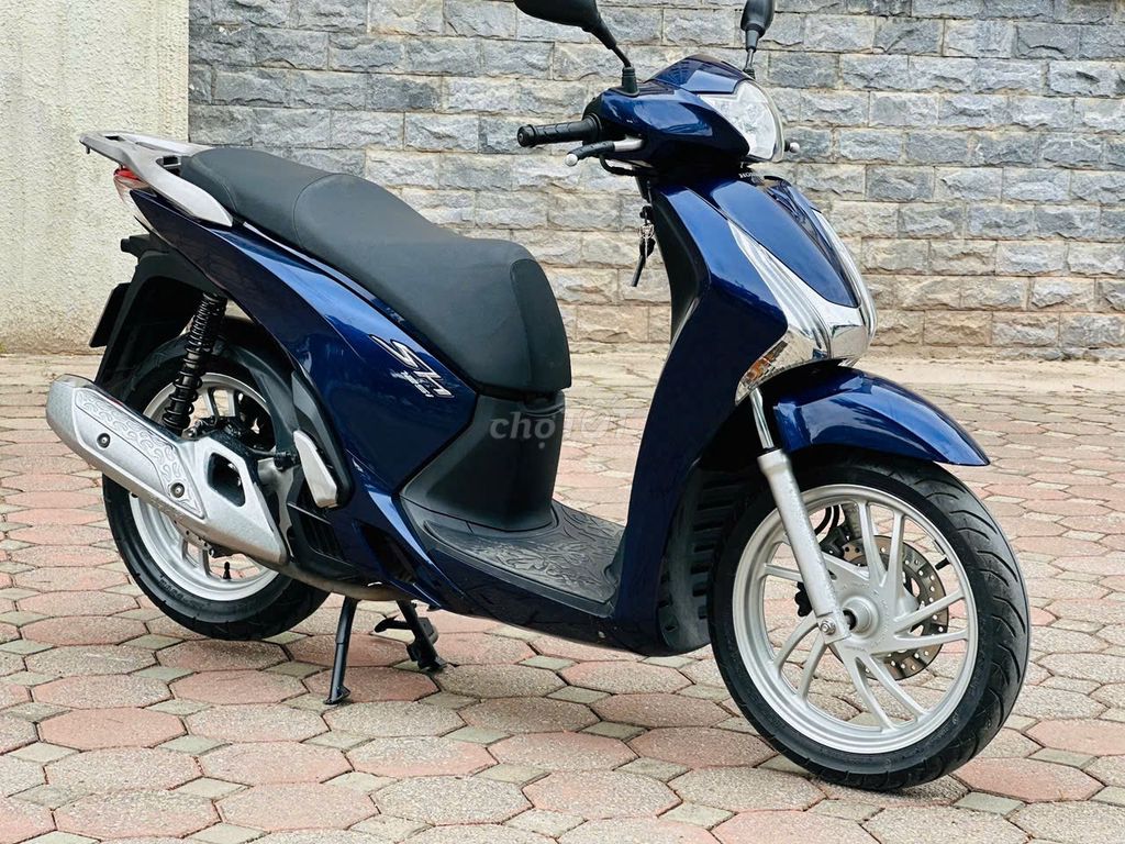 HONDA SH 125 MÀU XANH TÍM HÀNG HIẾM 1 CHỦ ĐI. Mua bán Xe máy tại Quận Nam Từ Liêm Hà Nội được đăng bởi TÙNG LÂM hình 3