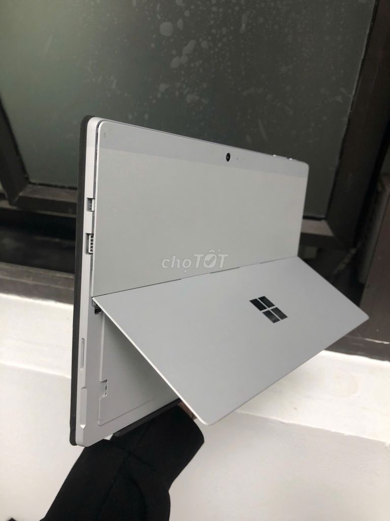 Surface pro5 LTE i5/8/256SSD