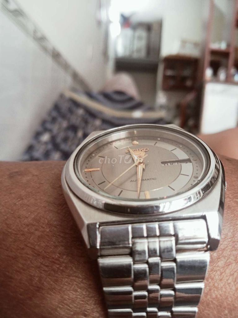 Đồng hồ Seiko5 tự động