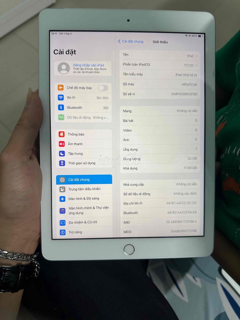 Apple iPad (thế hệ 6) 32GB. Mua bán Máy tính bảng tại Quận Cẩm Lệ Đà Nẵng được đăng bởi Cú Đêm Đà Nẵng hình 1