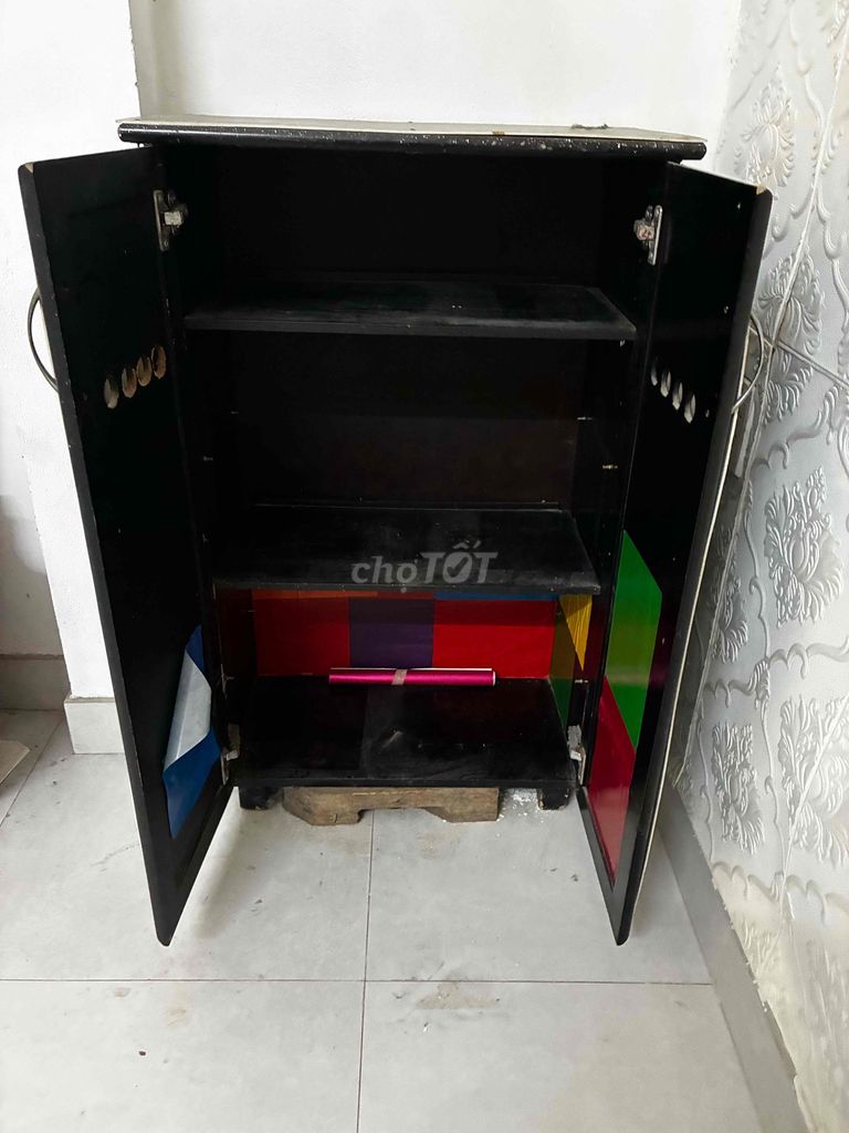 Tủ Gỗ Đen. Mua bán Tủ, kệ gia đình tại Quận Hải Châu Đà Nẵng được đăng bởi Thanh Nguyen hình 1