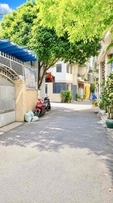Nhà 4 tầng HẺM XE TẢI sau BV Gia Định 50m2 giáp PN, Q1