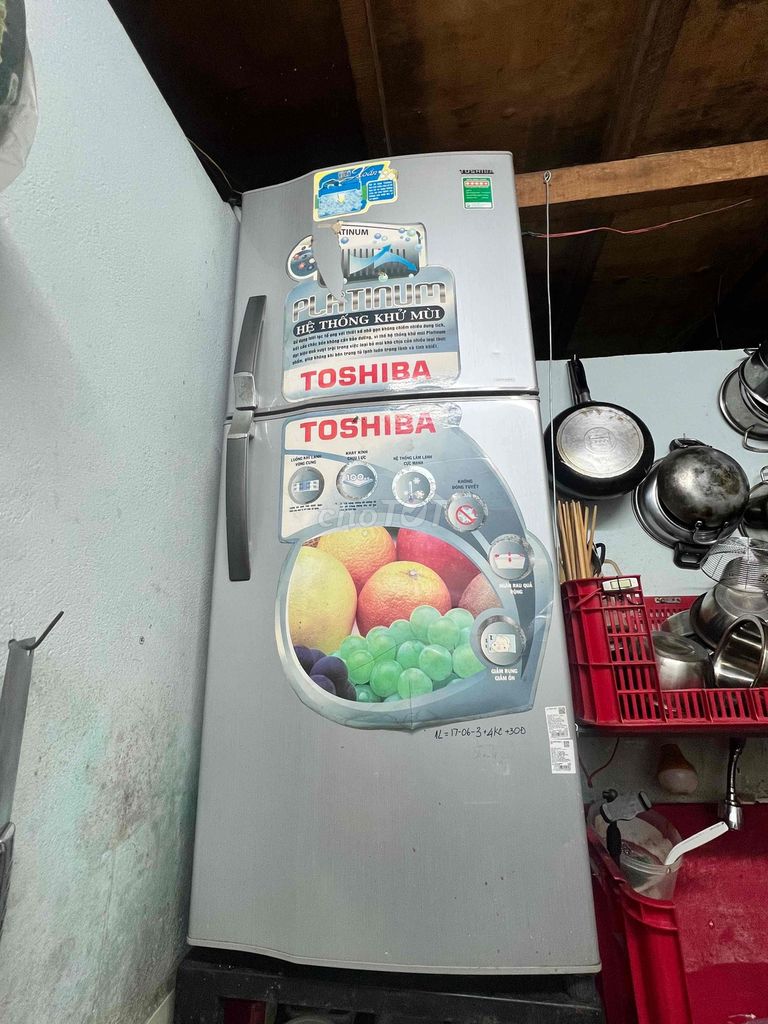 Tủ lạnh Toshiba không đóng tuyết. Mua bán Tủ lạnh tại Huyện Trảng Bàng Tây Ninh được đăng bởi DỌN NHÀ ĐỠ CHẬT hình 1