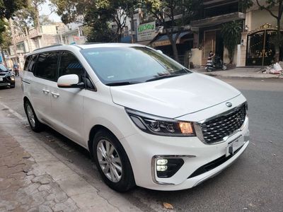 Kia 7c SEDONA model 2019 Bản Cao Cấp-Trắng Camay