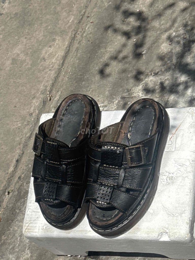Dép sục Dr. Martens AIR WAIR Da thật Đen. Mua bán Giày dép tại Quận Tân Phú Tp Hồ Chí Minh được đăng bởi Thăng Quang hình 1
