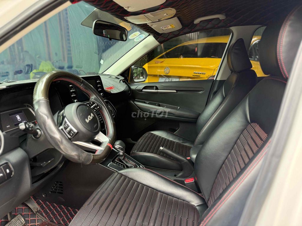 Kia Sonet 2021 Luxury 1.5 AT - Sonnet Trắng Sport. Mua bán Ô tô tại Quận Hải Châu Đà Nẵng được đăng bởi Lê vy  hình 4