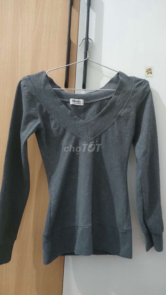 Áo thun CHANG nữ xám. Mua bán Quần áo tại Huyện Cờ Đỏ Cần Thơ được đăng bởi van hình 1