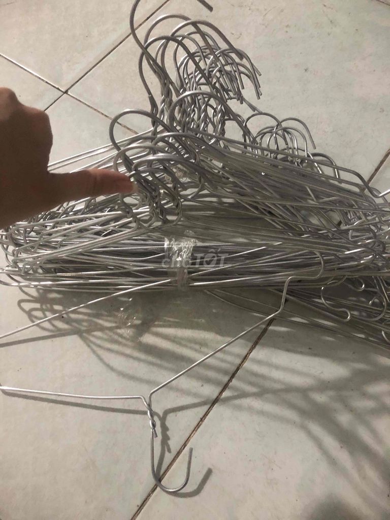 Móc phơi đồ Kim loại Bạc Nhỏ Đã sử dụng. Mua bán Nội thất, đồ gia dụng khác tại Quận 12 Tp Hồ Chí Minh được đăng bởi Ngọc hình 1