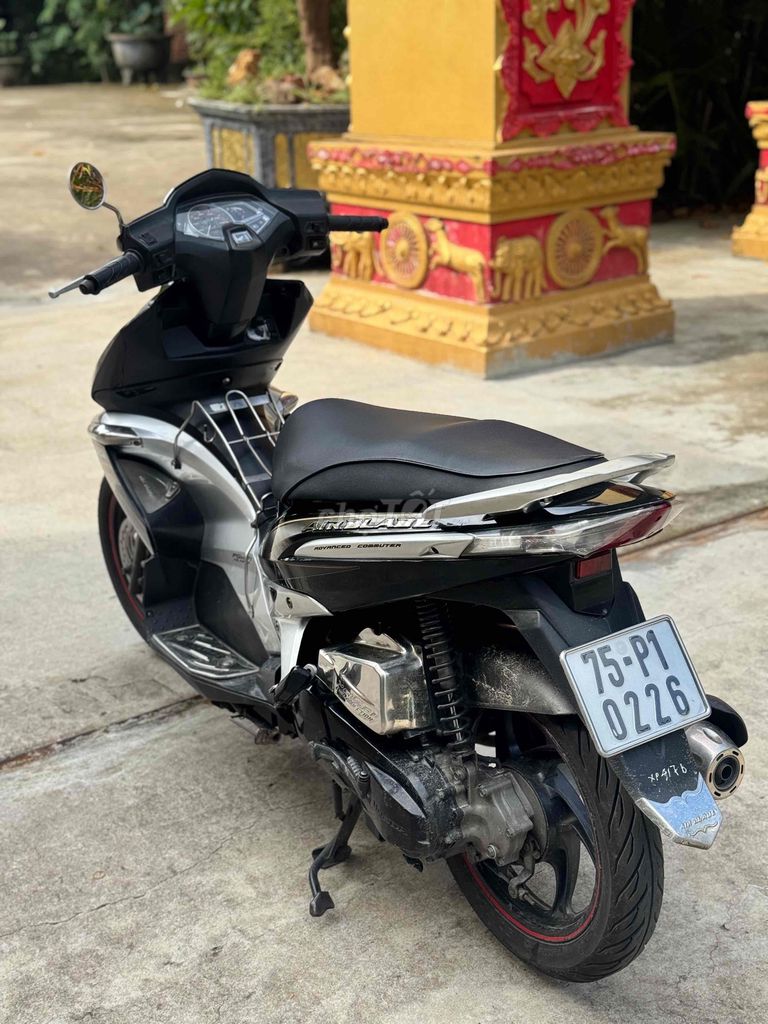 Xe AirBlade 2010 FI rin ròn. Mua bán Xe máy tại Thành phố Huế Thừa Thiên Huế được đăng bởi Nguyễn Văn Huy hình 5