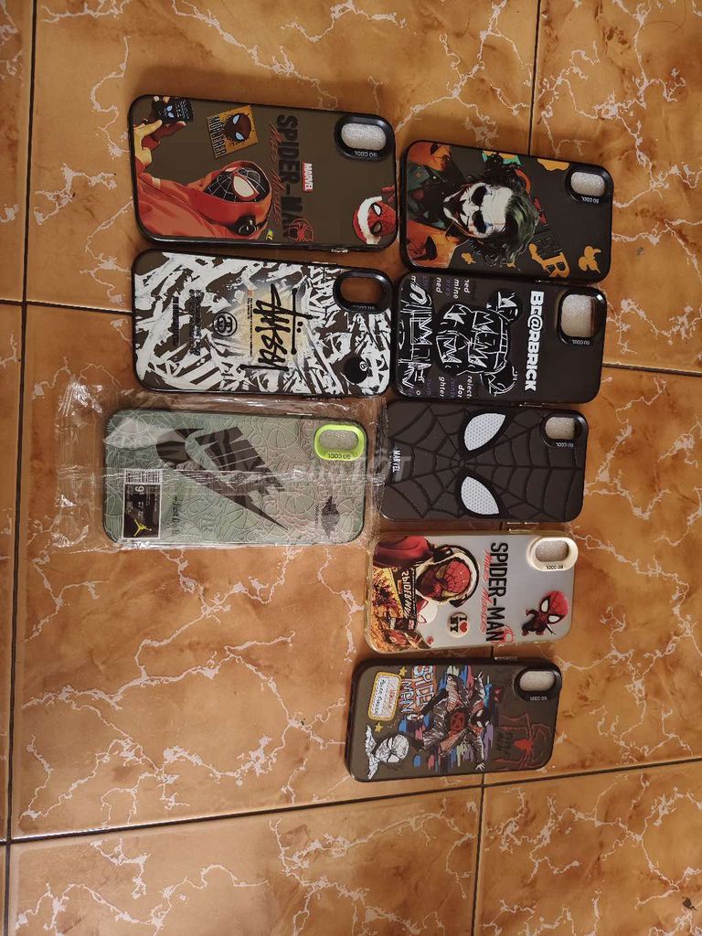 cần bán vàu cái ốp lưng iphone mới. Mua bán Phụ kiện (Màn hình, Chuột...) tại Quận 11 Tp Hồ Chí Minh được đăng bởi Hiếu Lê hình 1
