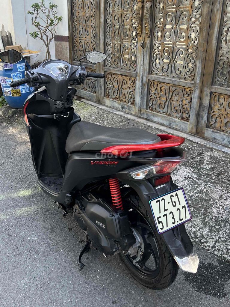 Honda Vision 2018 khóa smk mẫu đặc biệt giá tốt. Mua bán Xe máy tại Thành phố Thuận An Bình Dương được đăng bởi Nguyễn hảo hình 5