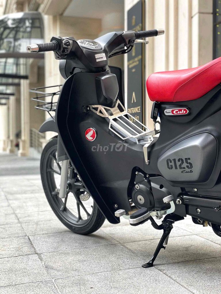 Honda Super Cub C125 2023 Đen 6000km. Mua bán Xe máy tại Quận Cầu Giấy Hà Nội được đăng bởi Tuấn Việt Motor hình 3
