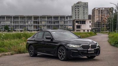 BMW 5 Series 2022 520i M Sport - 30000 km. Mua bán Ô tô tại Quận Liên Chiểu Đà Nẵng được đăng bởi Anh Quy