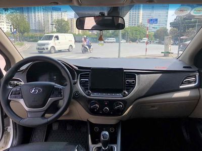 Hyundai Accent 2021 số sản bản đủ