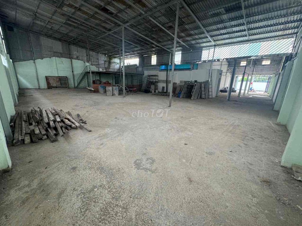 Cho thuê kho xưởng 600m2 tại phường Thạnh Lộc, Quận 12