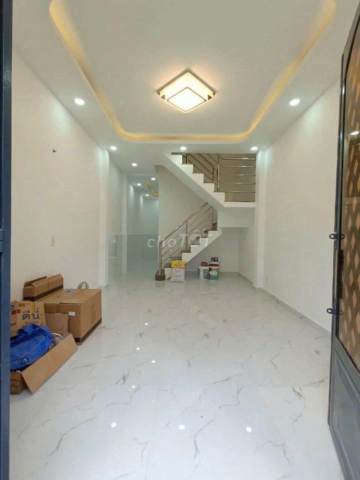 CHẠY THẬN BÁN GẤP NHÀ Đ.HẬU GIANG QUẬN 6 CHỈ 2TY520 /44M2/SHR