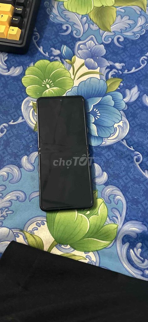Samsung Galaxy Z Flip 3. Mua bán Điện thoại tại Quận Bình Thạnh Tp Hồ Chí Minh được đăng bởi Trần Quốc Tuấn hình 1