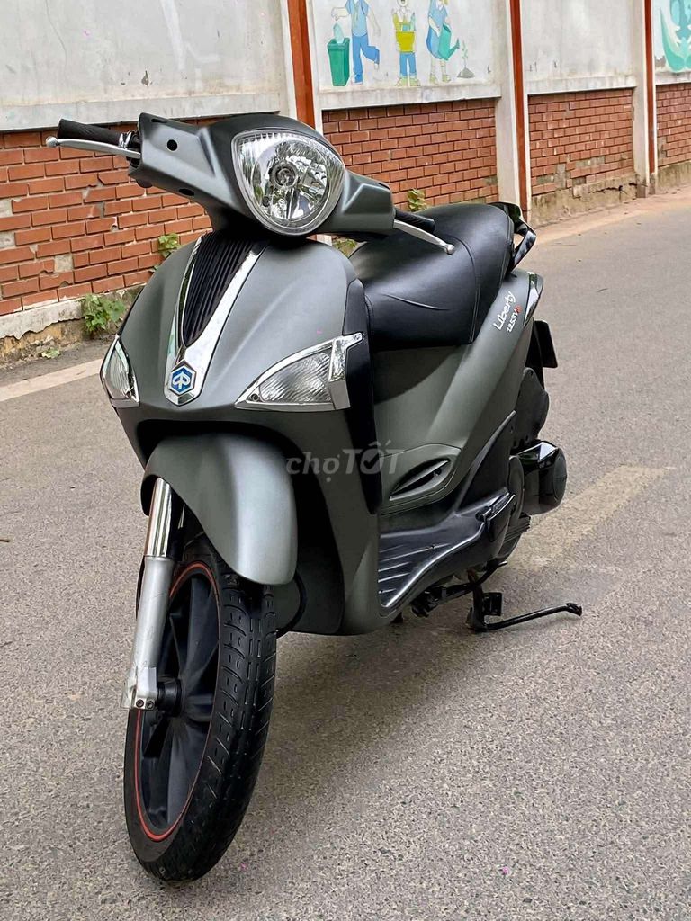 Piaggio Liberty 125cc 2014, серый — начало эксплуатации 2018