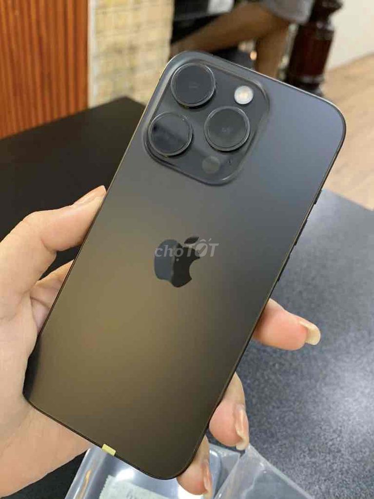 Apple iPhone 15Pro 256GB Đen Titan 99% Chính Hãng. Mua bán Điện thoại tại Quận 8 Tp Hồ Chí Minh được đăng bởi CA REM BÁN TÁO hình 1